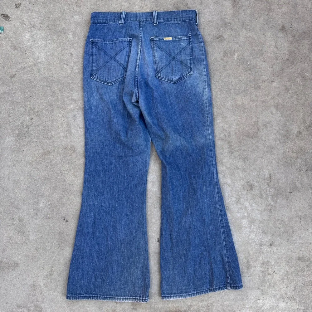 Vintage Big Yank 70s Bell Bottom Flared Jeans Scorpio Patch USA Denim 28x27